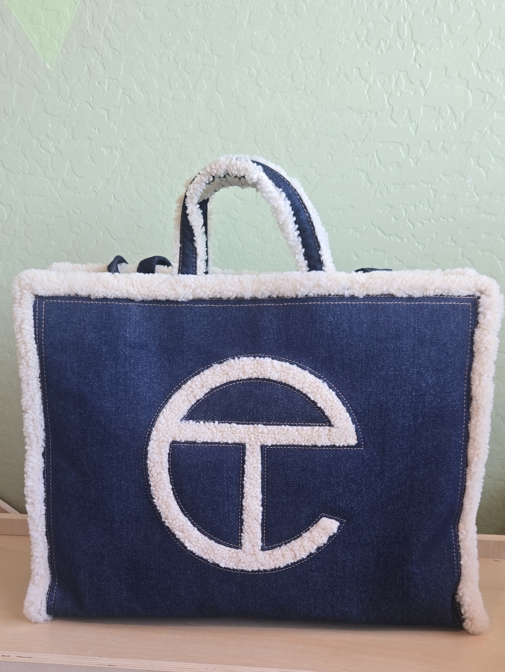 UGG x Telfar Large Shopper Limited Edition EUC